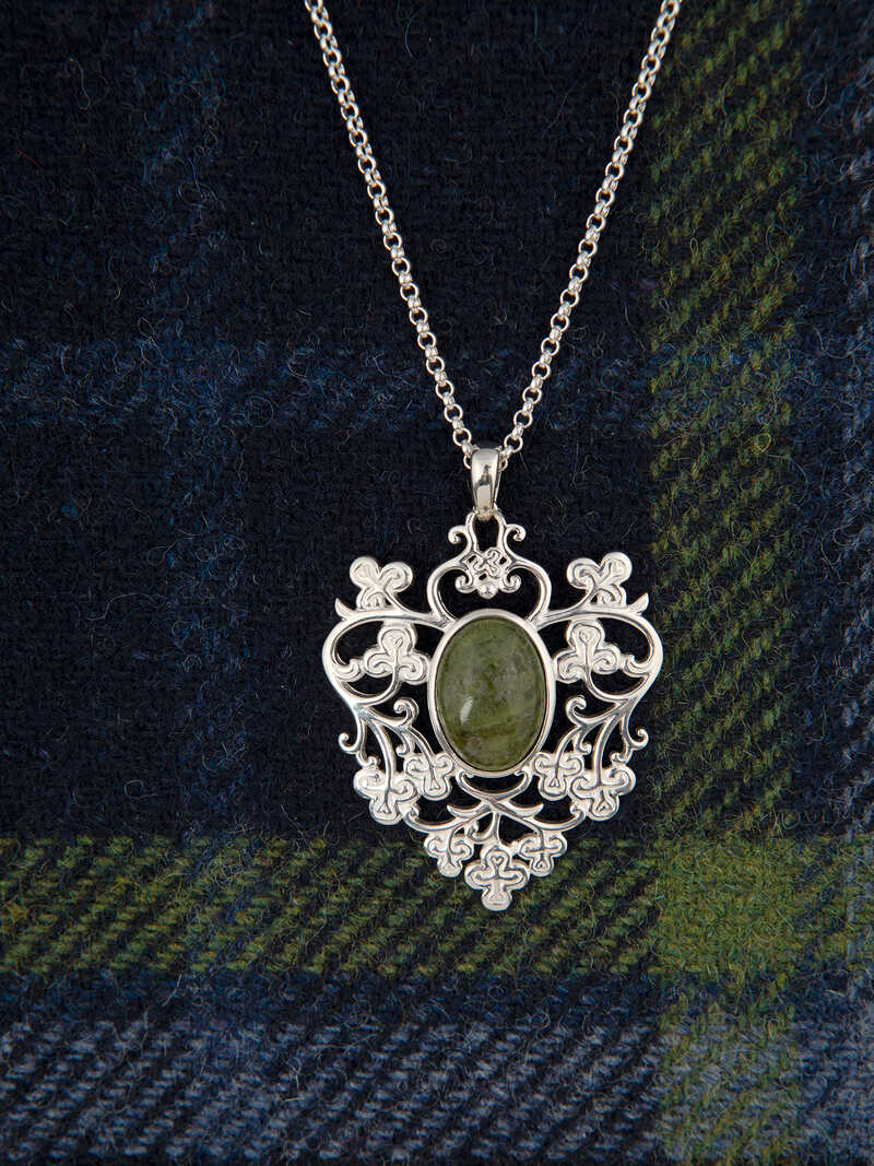 Irische Kette Celtic Shamrock mit Connemara-Marmor